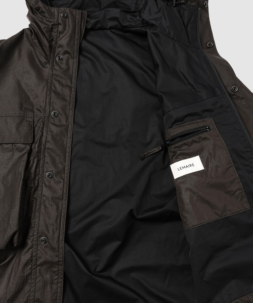 LEMAIRE(ルメール)の「SHORT RAIN PARKA(ブルゾン・メンズ・ブラウン系その他/ベージュ系その他・46/44)」の11枚目の写真