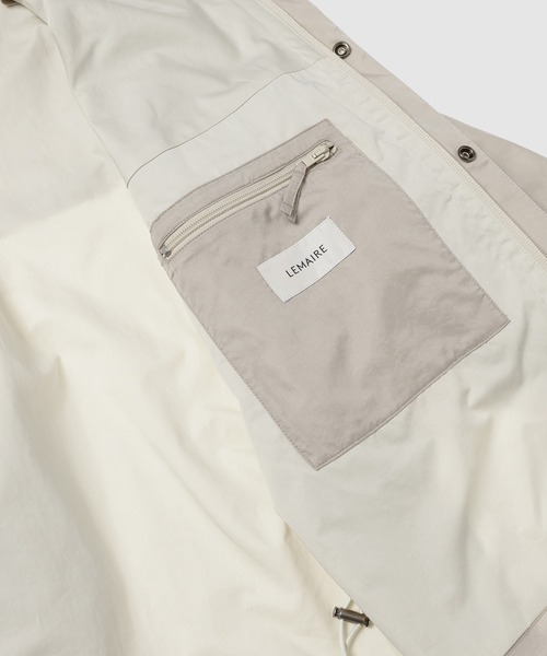 LEMAIRE(ルメール)の「SHORT RAIN PARKA(ブルゾン・メンズ・ブラウン系その他/ベージュ系その他・46/44)」の13枚目の写真