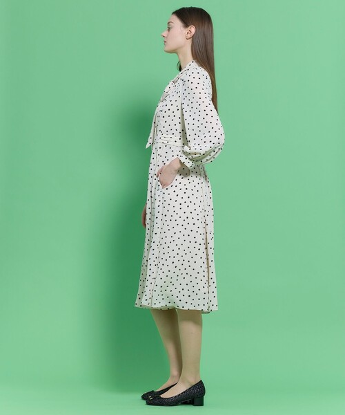 TOCCA(トッカ)の「【chayさん・八木アリサさん着用】PROMISE RIBBON ROSETTE ドット柄ドレス(ワンピース・レディース・ブラック系5/アイボリー系5・6/4/2/0)」の17枚目の写真