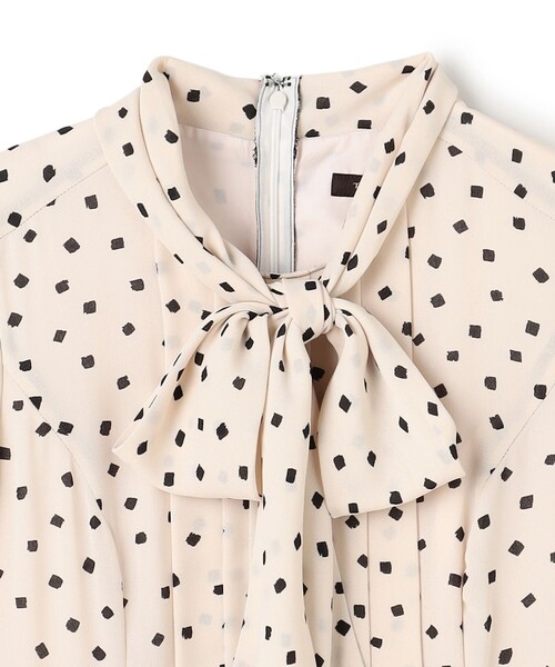TOCCA(トッカ)の「【chayさん・八木アリサさん着用】PROMISE RIBBON ROSETTE ドット柄ドレス(ワンピース・レディース・ブラック系5/アイボリー系5・6/4/2/0)」の20枚目の写真