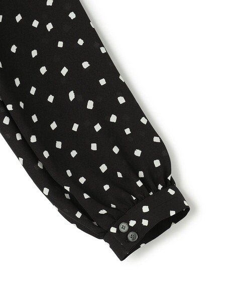 TOCCA(トッカ)の「【chayさん・八木アリサさん着用】PROMISE RIBBON ROSETTE ドット柄ドレス(ワンピース・レディース・ブラック系5/アイボリー系5・6/4/2/0)」の5枚目の写真