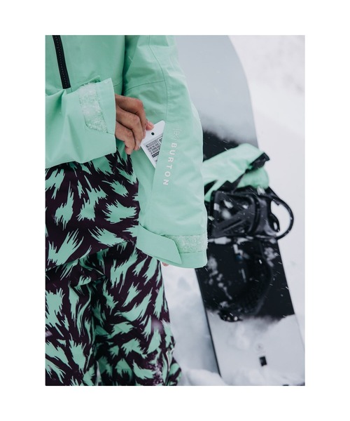 BURTON（バートン）の「[ak] キミー GORE-TEX 2L アノラックジャケット（その他アウター・レディース・ブラック系その他/グリーン系その他・M/S/L）」の4枚目の写真