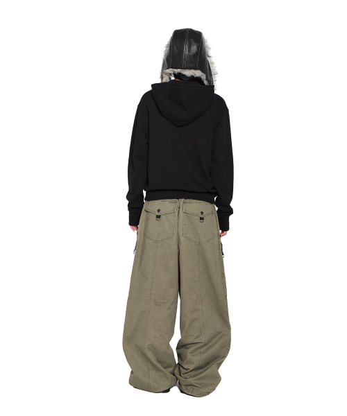 AAKAM(アーカム)の「Cross Rhinestone Zip-Up Hoodie (Black)(パーカー・レディース・その他・2/1)」の7枚目の写真
