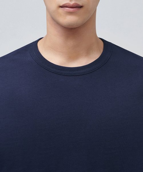 MUSINSA STANDARD（ムシンサスタンダード）の「リラックスフィットクルーネックTシャツ[ネイビー]（Tシャツ/カットソー・メンズ・その他・MEDIUM/LARGE/X-LARGE/XX-LARGE/XXX-LARGE/SMALL）」の3枚目の写真