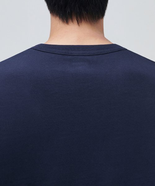 MUSINSA STANDARD（ムシンサスタンダード）の「リラックスフィットクルーネックTシャツ[ネイビー]（Tシャツ/カットソー・メンズ・その他・MEDIUM/LARGE/X-LARGE/XX-LARGE/XXX-LARGE/SMALL）」の4枚目の写真