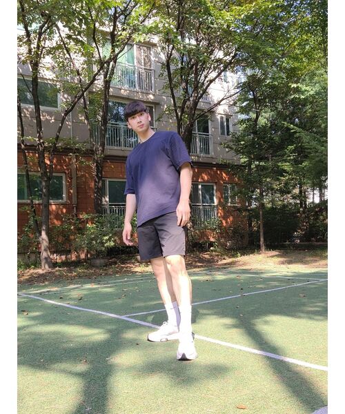 MUSINSA STANDARD（ムシンサスタンダード）の「リラックスフィットクルーネックTシャツ[ネイビー]（Tシャツ/カットソー・メンズ・その他・MEDIUM/LARGE/X-LARGE/XX-LARGE/XXX-LARGE/SMALL）」の7枚目の写真