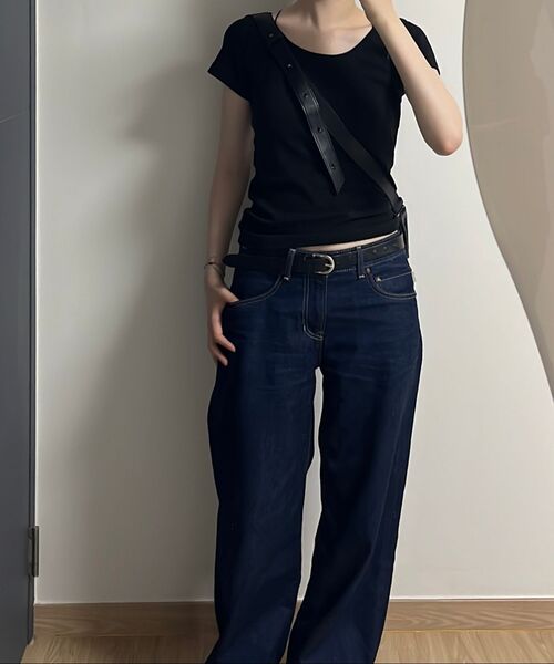 GLOWNY（グロウニ―）の「901 LOW-RISE WIDE LEG JEANS (DEEP BLUE)（デニムパンツ・レディース・その他・MEDIUM/LARGE/X-SMALL）」の9枚目の写真