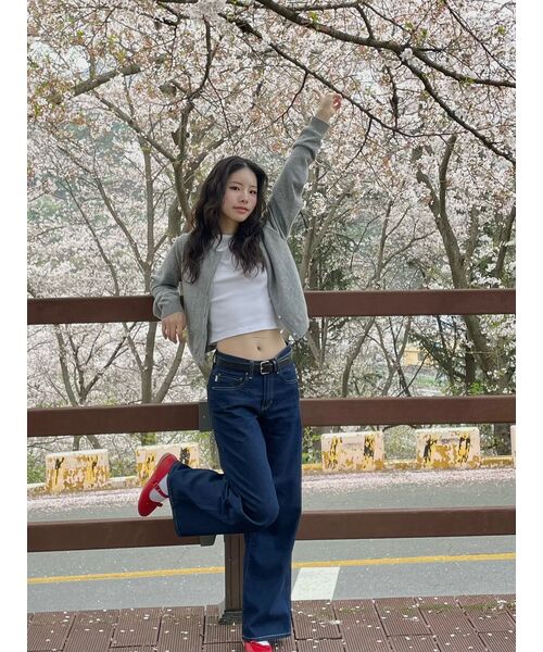 GLOWNY（グロウニ―）の「901 LOW-RISE WIDE LEG JEANS (DEEP BLUE)（デニムパンツ・レディース・その他・MEDIUM/LARGE/X-SMALL）」の16枚目の写真