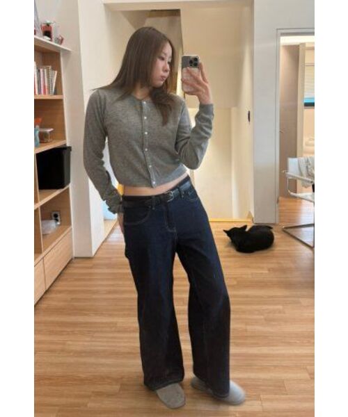 GLOWNY（グロウニ―）の「901 LOW-RISE WIDE LEG JEANS (DEEP BLUE)（デニムパンツ・レディース・その他・MEDIUM/LARGE/X-SMALL）」の18枚目の写真