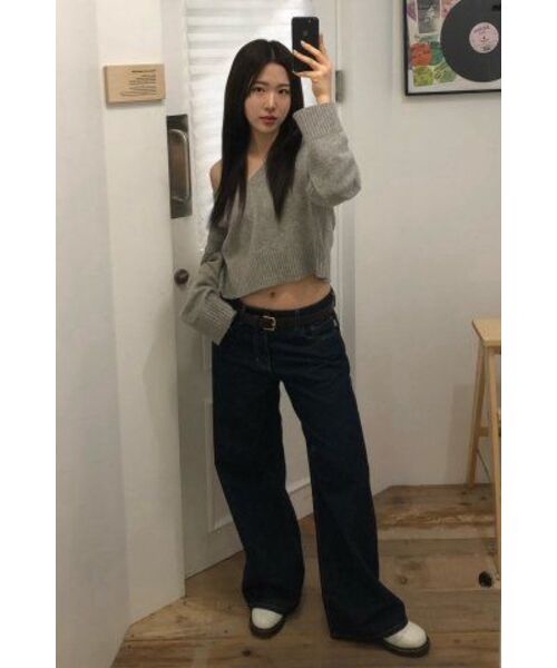 GLOWNY（グロウニ―）の「901 LOW-RISE WIDE LEG JEANS (DEEP BLUE)（デニムパンツ・レディース・その他・MEDIUM/LARGE/X-SMALL）」の20枚目の写真
