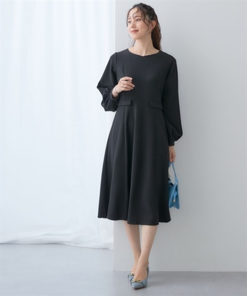 7days Life Styling(セブンデイズライフスタイリング)の「【UVカット】袖ボリュームハートネックフレアストレッチワンピース ジャージーシリーズ(ワンピース・レディース・ネイビー/ブラック・M/L/LL/3L)」の2枚目の写真