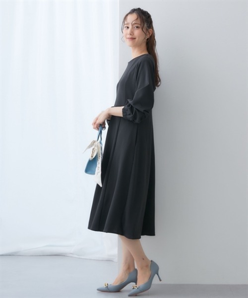 7days Life Styling(セブンデイズライフスタイリング)の「【UVカット】袖ボリュームハートネックフレアストレッチワンピース ジャージーシリーズ(ワンピース・レディース・ネイビー/ブラック・M/L/LL/3L)」の4枚目の写真