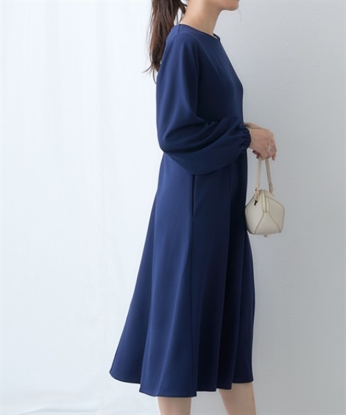 7days Life Styling(セブンデイズライフスタイリング)の「【UVカット】袖ボリュームハートネックフレアストレッチワンピース ジャージーシリーズ(ワンピース・レディース・ネイビー/ブラック・M/L/LL/3L)」の9枚目の写真