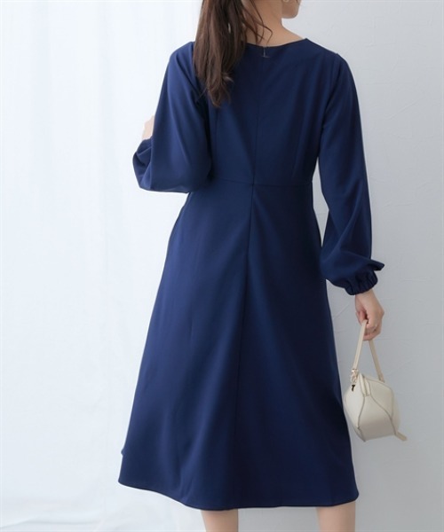 7days Life Styling(セブンデイズライフスタイリング)の「【UVカット】袖ボリュームハートネックフレアストレッチワンピース ジャージーシリーズ(ワンピース・レディース・ネイビー/ブラック・M/L/LL/3L)」の10枚目の写真