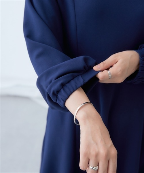 7days Life Styling(セブンデイズライフスタイリング)の「【UVカット】袖ボリュームハートネックフレアストレッチワンピース ジャージーシリーズ(ワンピース・レディース・ネイビー/ブラック・M/L/LL/3L)」の12枚目の写真