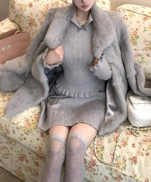 ViViDAY(ビビデー)の「【上下2点セット】リボンニットトップス+ニットスカート(セットアップ・レディース・ベージュ・M)」の17枚目の写真