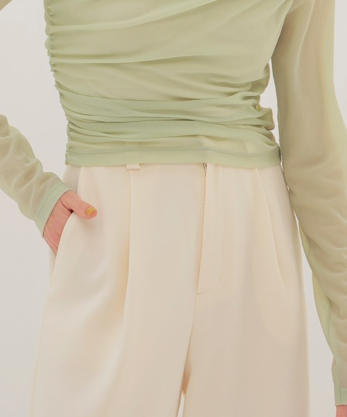 DRESSLAVE(ドレスレイブ)の「double satin hem tuck pants(ダブルサテンヘムタックパンツ)(その他パンツ・レディース・ホワイト/ブラック・36/38)」の10枚目の写真