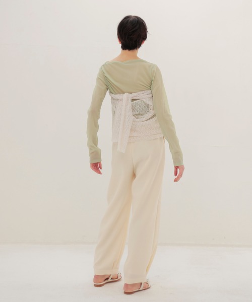 DRESSLAVE(ドレスレイブ)の「double satin hem tuck pants(ダブルサテンヘムタックパンツ)(その他パンツ・レディース・ホワイト/ブラック・36/38)」の16枚目の写真