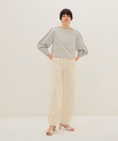 DRESSLAVE(ドレスレイブ)の「double satin hem tuck pants(ダブルサテンヘムタックパンツ)(その他パンツ・レディース・ホワイト/ブラック・36/38)」の22枚目の写真
