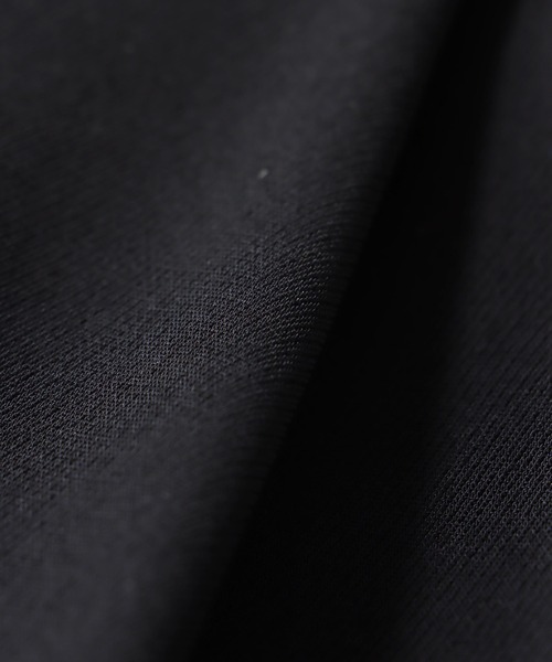 DRESSLAVE(ドレスレイブ)の「double satin hem tuck pants(ダブルサテンヘムタックパンツ)(その他パンツ・レディース・ホワイト/ブラック・36/38)」の5枚目の写真