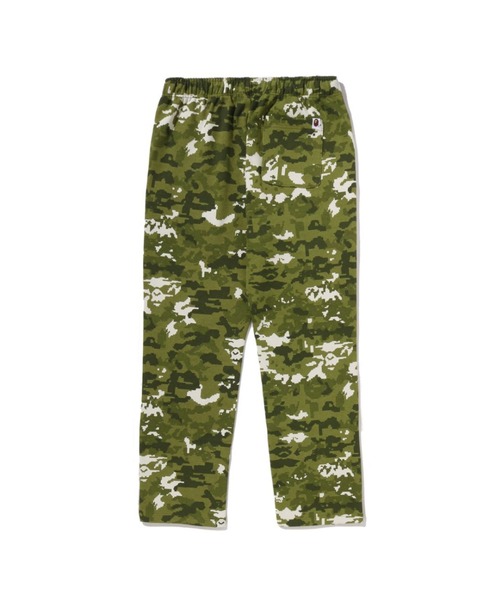 A BATHING APE(アベイシングエイプ)の「MULTI PIXEL CAMO WIDE LEG SWEAT PATNS(スウェットパンツ・メンズ・ブラック/グリーン・X-LARGE/LARGE/SMALL/MEDIUM)」の4枚目の写真