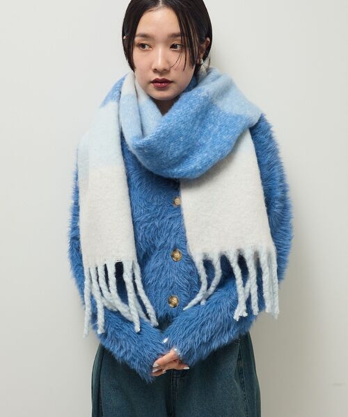 Green　Parks（グリーンパークス）の「ボリュームマフラー（マフラー・レディース・ブルー系その他/レッド/ブラック系その他4/オフホワイト/グレー/ピンク系その他・FREE）」の22枚目の写真