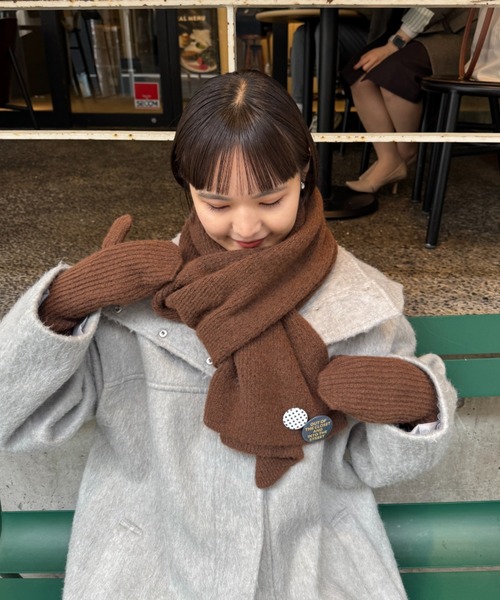 CIAOPANIC TYPY(チャオパニックティピー)の「缶バッチ付きマフラー×手袋3点セット(マフラー・レディース・ブラウン/アイボリー/サックスブルー/グレー・ONE SIZE)」の7枚目の写真