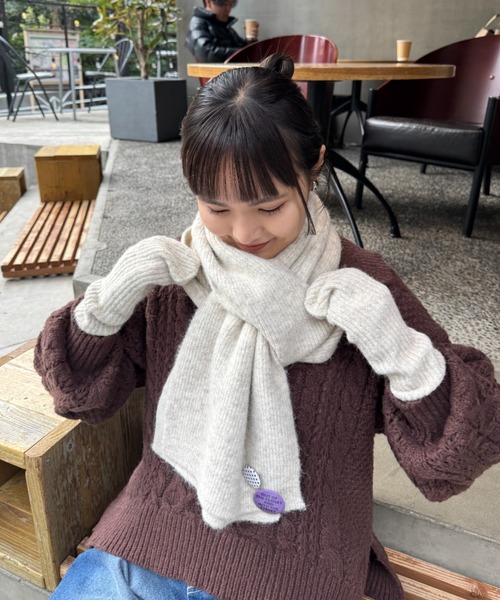 CIAOPANIC TYPY(チャオパニックティピー)の「缶バッチ付きマフラー×手袋3点セット(マフラー・レディース・ブラウン/アイボリー/サックスブルー/グレー・ONE SIZE)」の5枚目の写真