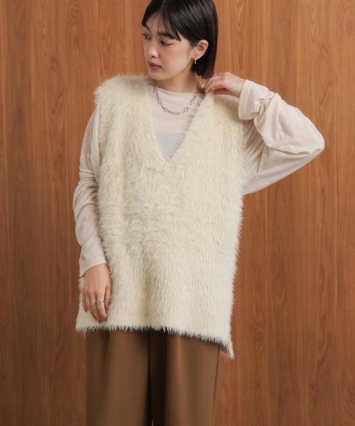 Bou Jeloud(ブージュルード)の「ソウバリシャギーニットベスト(ベスト・レディース・オフホワイト/グレー/ブラック/グレイッシュベージュ/ベージュ・FREE)」の4枚目の写真