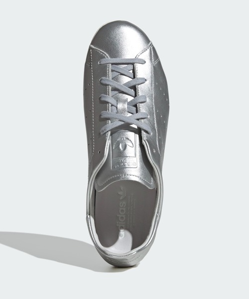 adidas Originals(アディダスオリジナルス)の「adidas Originals/アディダスオリジナルス/Stan Smith Lo Pro/スタンスミス ロープロ(スニーカー・レディース・シルバー・23cm/24.5cm/24.0cm/23.5㎝)」の2枚目の写真