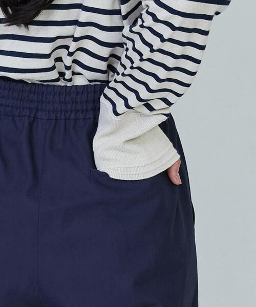 LOISIR（ロワズィール）の「コットンタイプライターワイドパンツ（その他パンツ・レディース・キナリ/ネイビー・M/MT）」の21枚目の写真