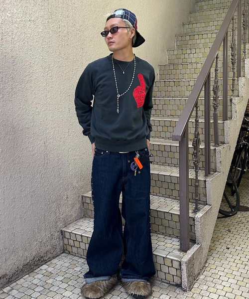 ARIES（アリーズ）の「【ARIES / アリーズ】 Faded Supportive Finger Raglan Sw AR2002104（スウェット・レディース・ブラック・MEDIUM）」の2枚目の写真