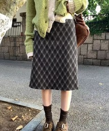 Mayree（メイリー）の「Chiina/バイアスチェック　ハイウエストミディアムスカート（スカート）」