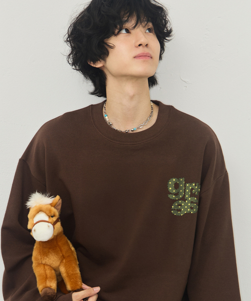 GRAVER（グレーバー）の「[ユニセックス]スモール GRAE-S DOT スウェット_ブラウン（スウェット・レディース・ブラウン・SMALL/MEDIUM/LARGE）」の2枚目の写真