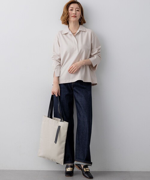 23区 L(ニジュウサンクオオキイサイズ)の「コンパクトツイル スキッパー カットソー(Tシャツ/カットソー・レディース・ブラック系/ベージュ系・46/44)」の5枚目の写真