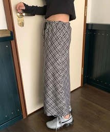 HEILIS（ヘイリス）の「チェック柄マキシスカート / ブラック グリーン サイズフリー 黒 柄 春服 夏服 秋服 冬服 ガーリー レディース 韓国 トレンド タイトスカート ロングスカート ナロースカート イージー ノームコア（スカート）」