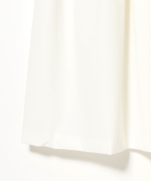 EFFE BEAMS(エッフェビームス)の「ROOM NO.8 BLACK / コンビ ギャザー ドレス(ワンピース・レディース・オフホワイト/ブラック・ONE SIZE)」の8枚目の写真