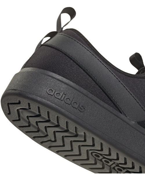 adidas(アディダス)の「アディダス adidas ストリートトーク(スニーカー・レディース・ブラック×ブラック・23.0cm/23.5cm/24.0cm/24.5cm/25.0cm)」の6枚目の写真