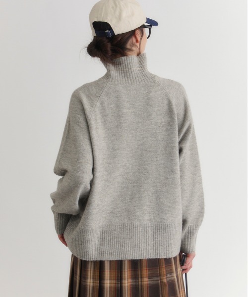 Right-on（ライトオン）の「【HONEYSUCKLE ROSE】ハイネックセーター (ボリューミーシルエット / 保温性 / レイヤードコーデ)（ニット/セーター・レディース・ブラウン/ダークグレー/グレー・M/L/S）」の12枚目の写真