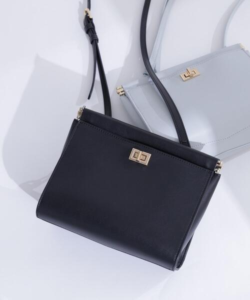 NATURAL BEAUTY BASIC(ナチュラルビューティーベーシック)の「【Oggi掲載】【sweet掲載】スピンロックスクエアショルダー(ショルダーバッグ・レディース・ブルー/ブラック/ブラウン・フリ-)」の1枚目の写真