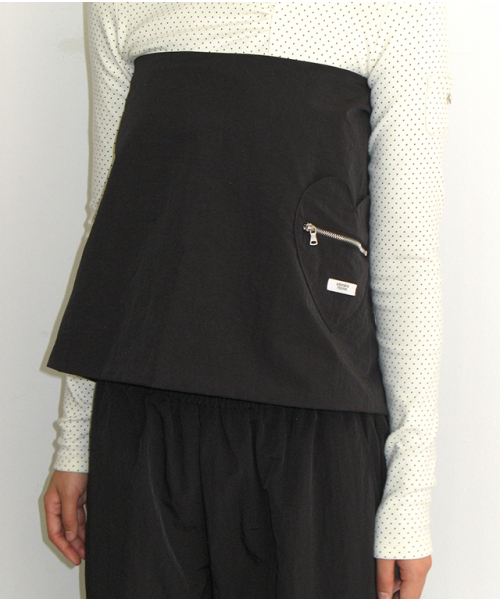 RONRON（ロンロン）の「HEART ZIP POCKET WRAP PANTS BLACK（その他パンツ・レディース・その他・FREE）」の5枚目の写真