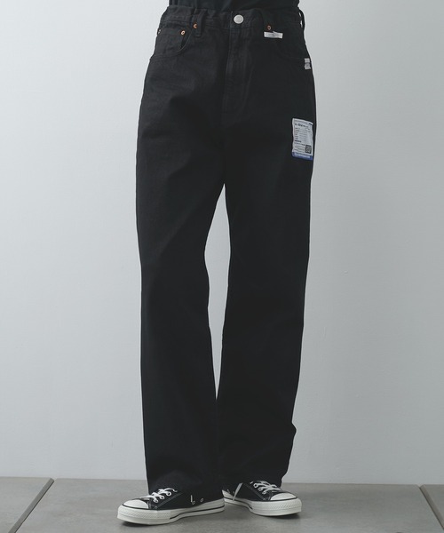 Maison MIHARA YASUHIRO(メゾンミハラヤスヒロ)の「【in・stru(men-tal).】【Maison MIHARAYASUHIRO / メゾンミハラヤスヒロ】ONE WASHED SELVAGE DENIM STRAIGHT PANTS(デニムパンツ・メンズ・ブラック/インディゴブルー・48/46/44)」の2枚目の写真