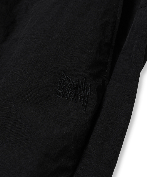 BROWNBREATH(ブラウンブレス)の「TAG NYLON SHIRRING PANTS - BLACK(その他パンツ・レディース・その他・L/XL/S/M)」の4枚目の写真