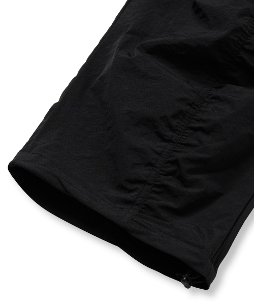 BROWNBREATH(ブラウンブレス)の「TAG NYLON SHIRRING PANTS - BLACK(その他パンツ・レディース・その他・L/XL/S/M)」の6枚目の写真