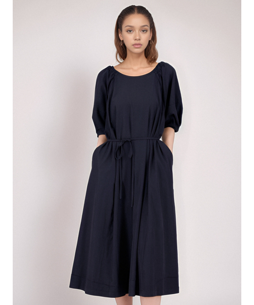 ACUD(アクド)の「Balloon Sleeve Strap Dress _Navy(ワンピース・レディース・ネイビー・M/S)」の4枚目の写真