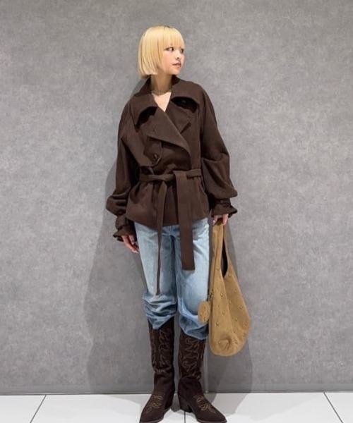 SLY（スライ）の「MICHIXSLY F/SUEDE S/TRENCH ミチスライフェイクスウェードショートトレンチ 冬服 春服（トレンチコート・レディース・ブラウン/ベージュ・FREE）」の15枚目の写真