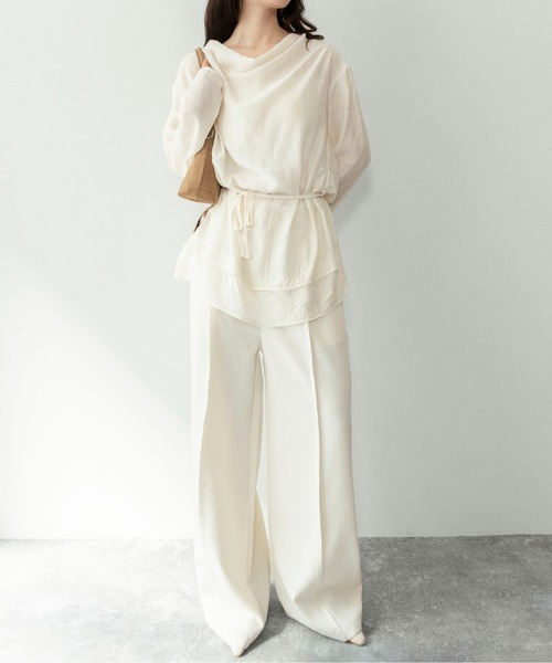 on:nue（オンニュ）の「【on:nue】[着用動画あり！] ドレープレイヤードデザインブラウス /2026 SS COLLECTION（シャツ/ブラウス・レディース・アイボリー/グレー・FREE）」の16枚目の写真