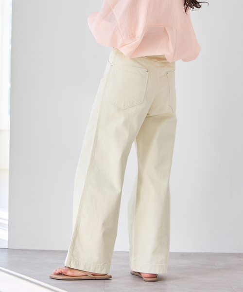 U by SPICK&SPAN(ユーバイスピックアンドスパン)の「ヴィンテージライクチノパンツ(チノパンツ・レディース・アイボリー/ベージュ/ネイビー・38/36)」の1枚目の写真