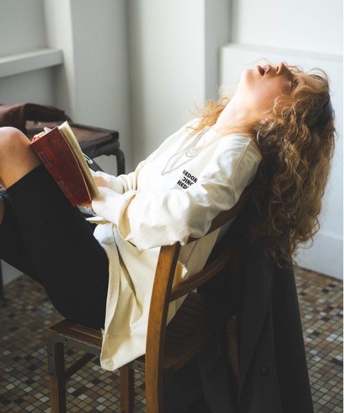 TEEN BOOP(ティーンブープ)の「エンブロイダリールーズロンTee(Tシャツ/カットソー・レディース・チャコールグレー/アイボリー・FREE)」の8枚目の写真