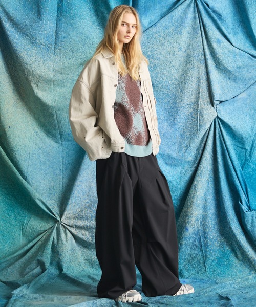 MAISON SPECIAL(メゾンスペシャル)の「《UNISEX》3D Cut Prime-Wide Gathered Trousers/3Dカットプライムワイドギャザースラックス【MAISON SPECIAL/メゾンスペシャル】(スラックス・メンズ・マスタード/ブラック/チャコールグレー/オフホワイト・2/1/0)」の14枚目の写真